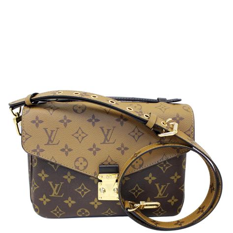 crossbody louis vuitton pochette|More.